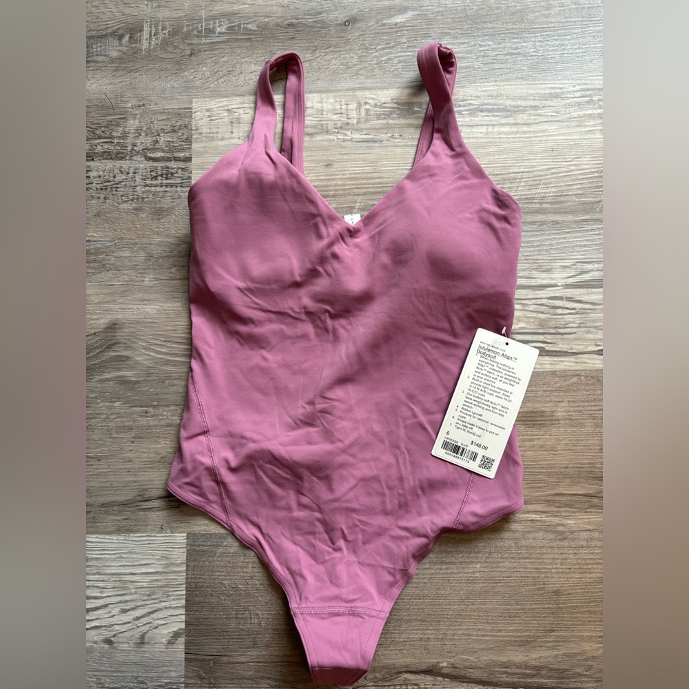 NWT Lululemon Bodysuit Sz. 6 Velvet Dust